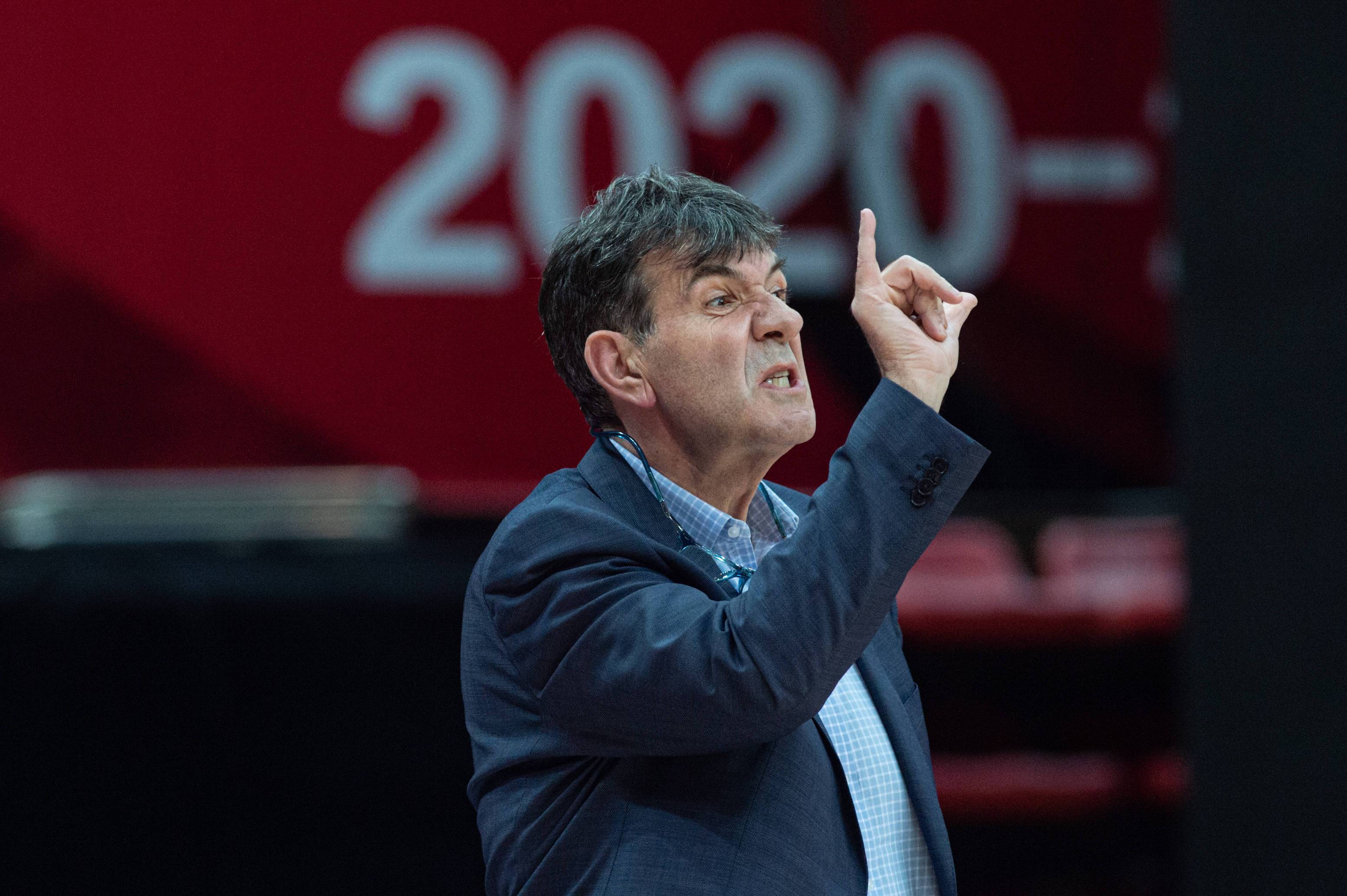 包含法甲冲刺阶段再迎强敌，阿斯顿维拉战术微调，主帅态度：赛场秩序良好，球队文化再被提及的词条